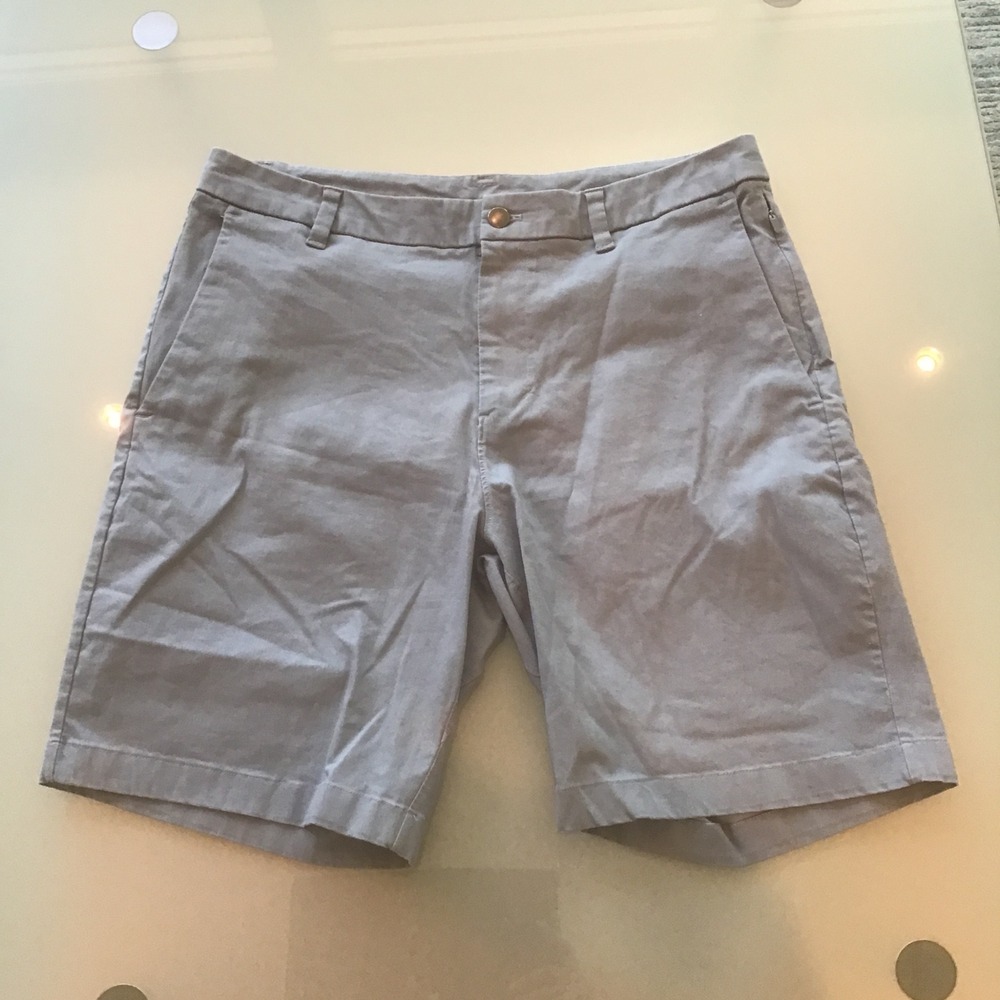 Lululemon Commission ABC‎ Shorts 34 Light Blue Grey Chino Style Casual Golf 9"